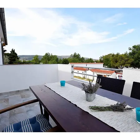 In Starigrad-paklenica 35542 Апартаменты Стариград-Пакленица