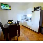 In Starigrad-paklenica 35542 Appartement Starigrad Paklenica