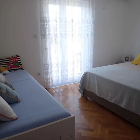 Appartement In Starigrad-paklenica 35542