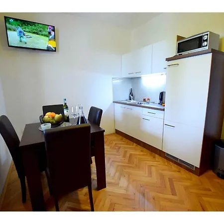 In Starigrad-paklenica 35542 Appartement Starigrad Paklenica