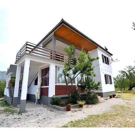 Appartement In Starigrad-paklenica 35542 *