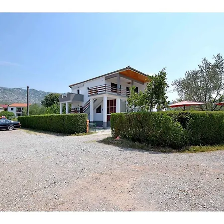 Appartement In Starigrad-paklenica 35542